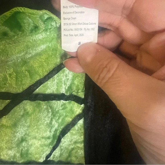 Enchanting Green and Black Witch Costume - Picture 3 of 3